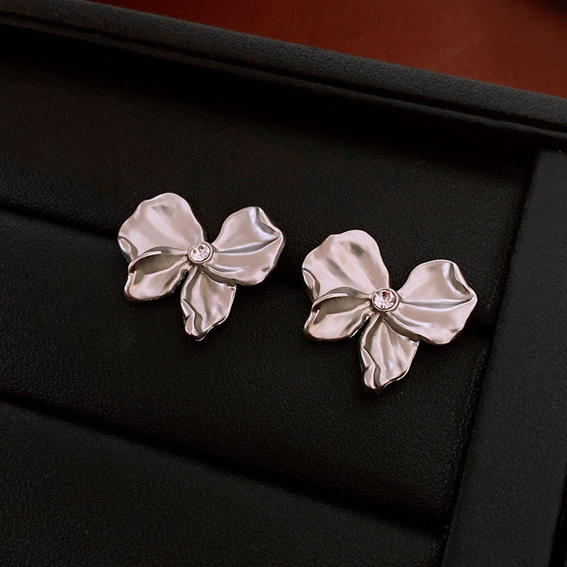 Retro Style Silver Flower Earrings Women Vintage Floral Drop Earrings Fashion Jewelry