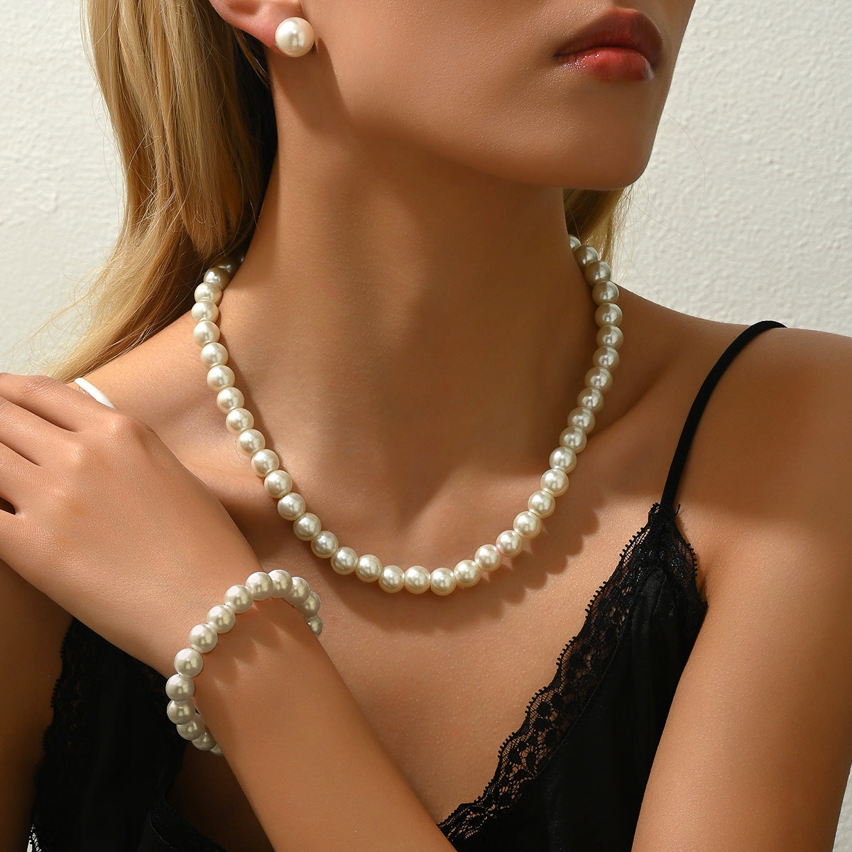 Ins Niche Light Luxury Premium Texture Women Jewelry Set, Inlaid Faux Pearl Design Minimal Clavicle Necklace, Matching Earrings & Wrist Bracelet, Versatile Daily Accessories