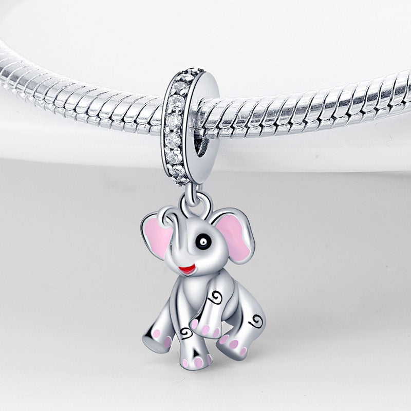 DIY Beaded Pendant Bracelet Accessory With A Cute Little Bear