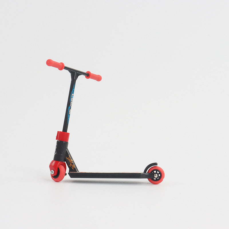 Mini Alloy Fingertip Pedal Active Car Children's Skateboard Toy