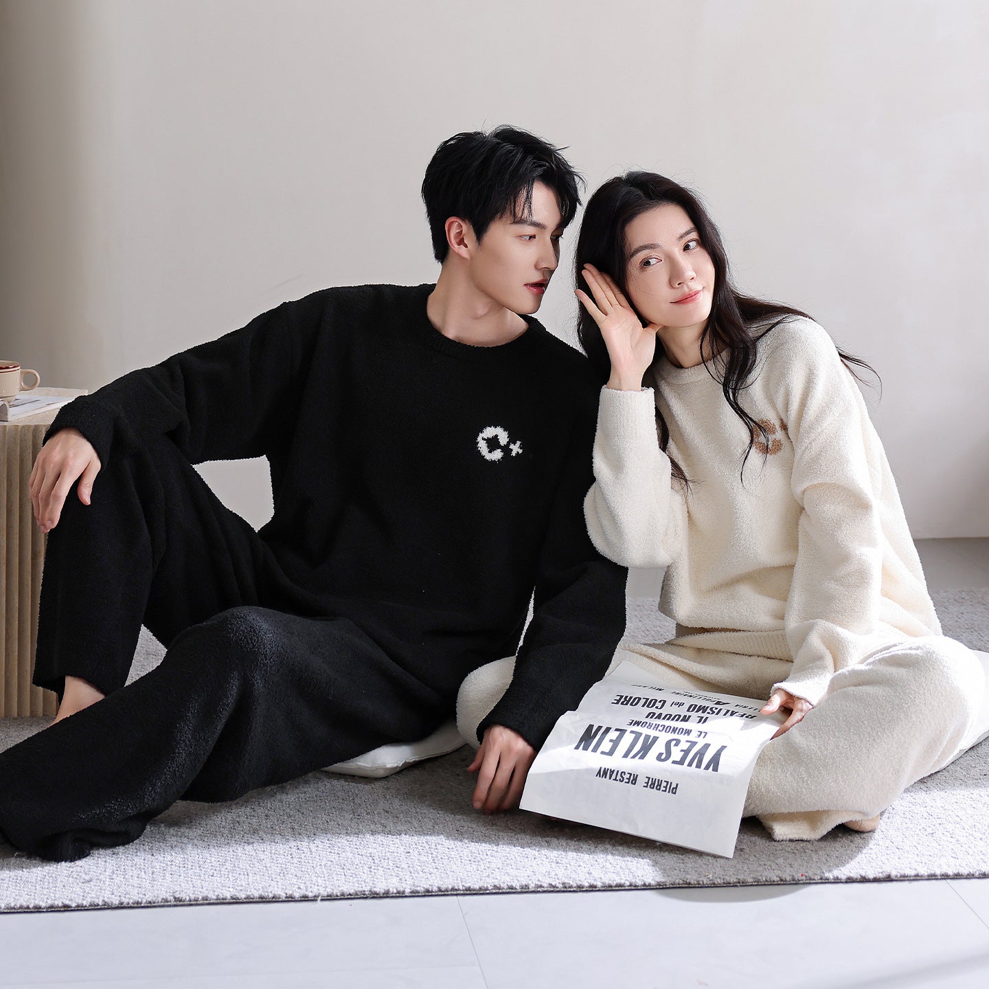 Half Velvet Explosions Men's Korean Round Neck Home Service Suit