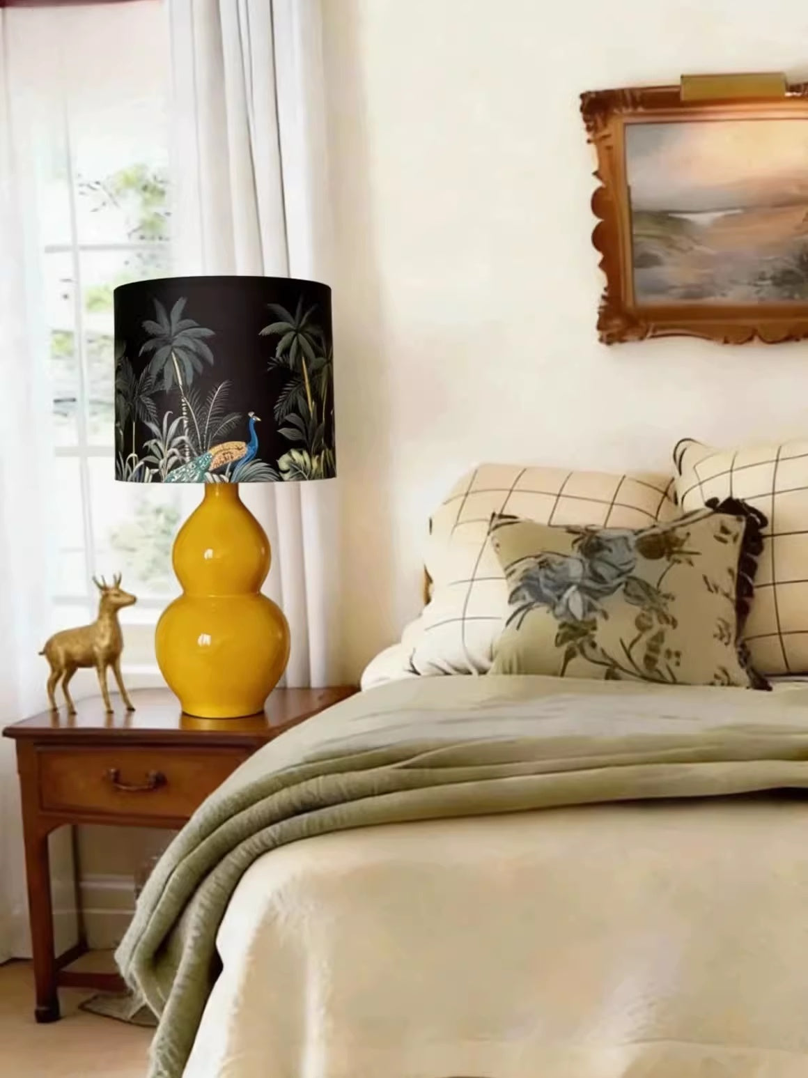 French-style Smart Remote-Controlled Table Lamp