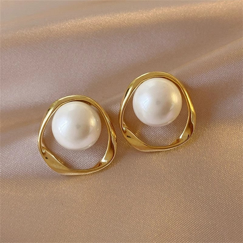 Light Luxury S925 Silver Pearl Stud Earrings Women High Sense Elegant Minimalist Fashion Jewelry