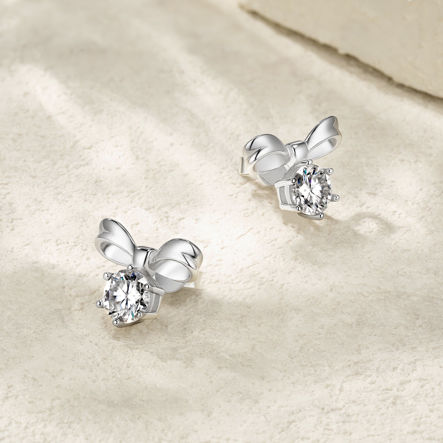 S925 Sterling Silver Bow Stud Earrings, 1ct D-VVS1 Moissanite, Platinum Plated 3.1g Women's Jewelry With GRA Certificate Gift Box