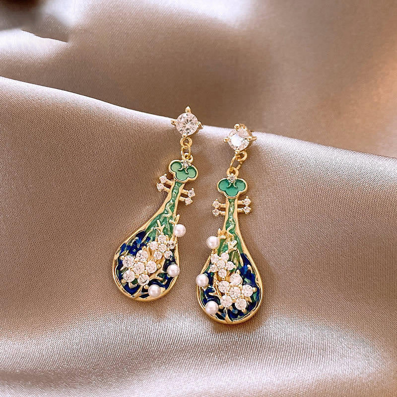 Light Luxury Retro Earrings - Vintage Ins Style Studs, Niche Premium Ear Jewelry, Wholesale Fashion Accessories