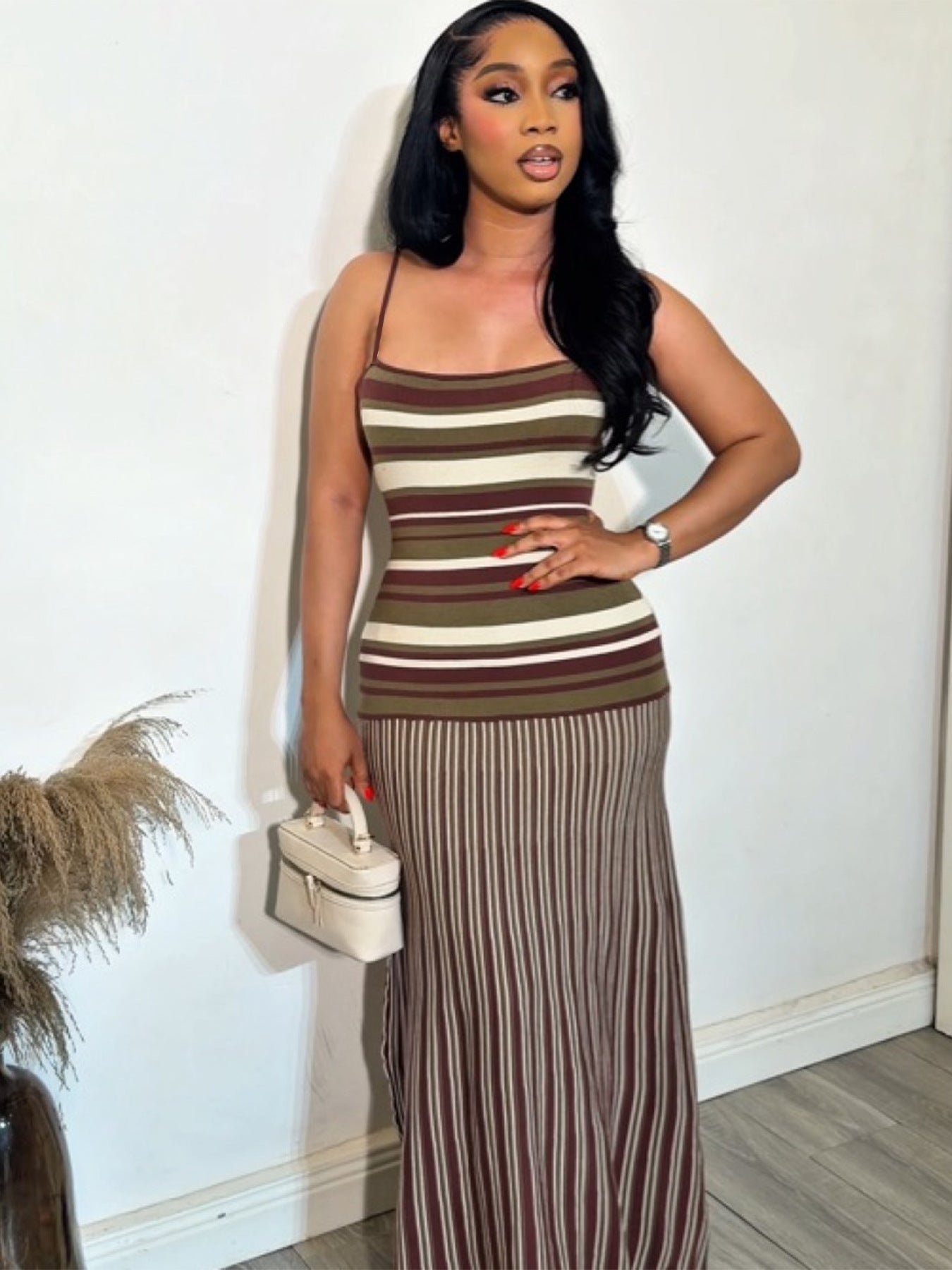 Womens Summer Fashion Strap Dress With Color-Block And Striped Backless Design