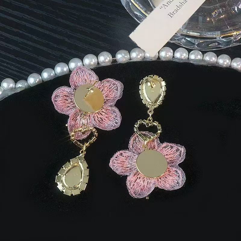 2026 New Vintage Chinese Style Big Flower Stud Earrings For Women, Unique Asymmetric Embroidery Petal Fashion Rhinestone Ear Jewelry