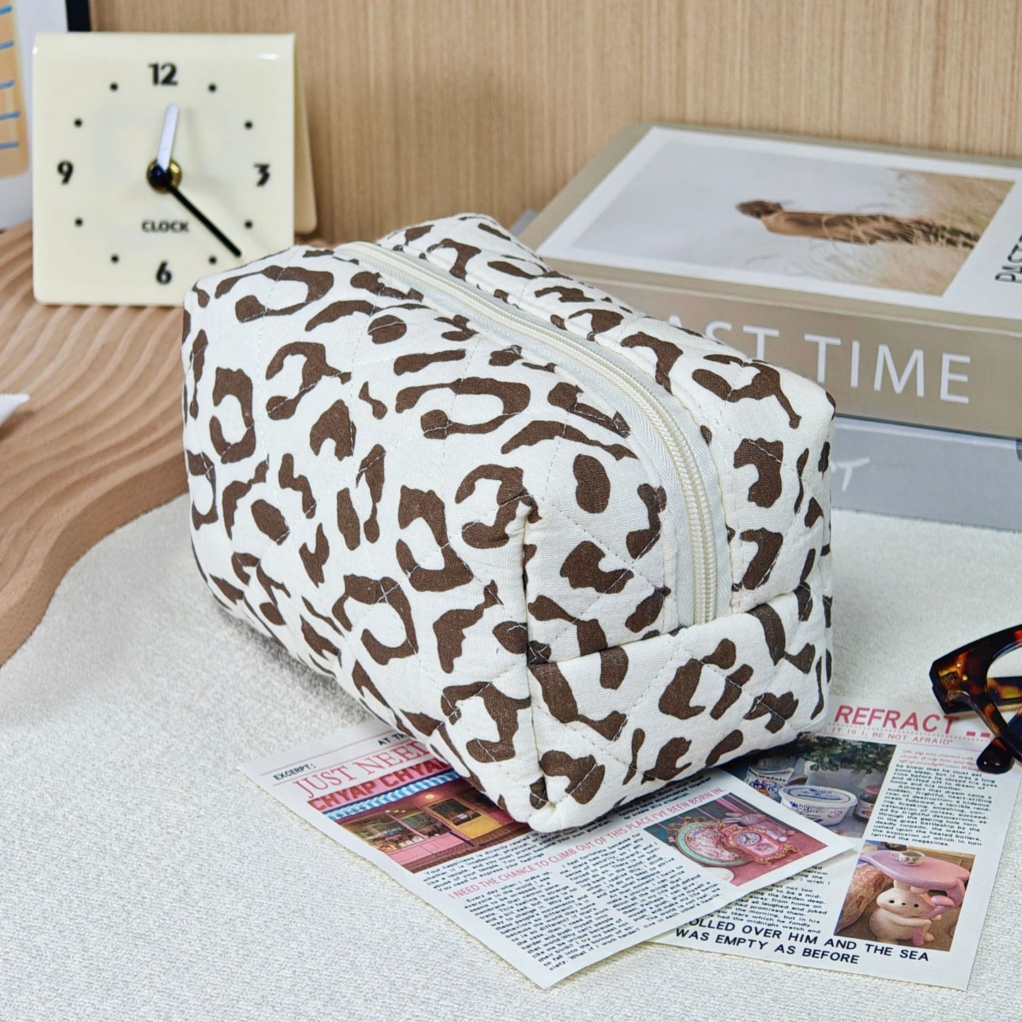 Printed Quilted Makeup Large Capacity Portable Toiletry Bag For Travel