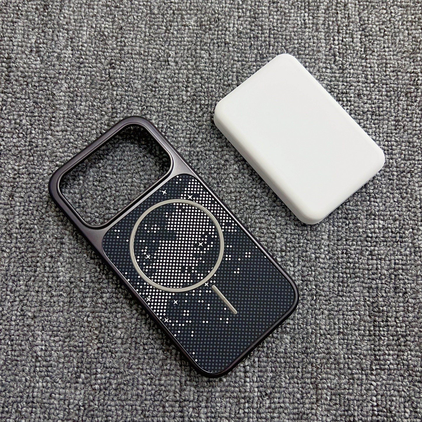 Carbon Fiber Pattern Phone Case Magnetic Charging Protective Cover