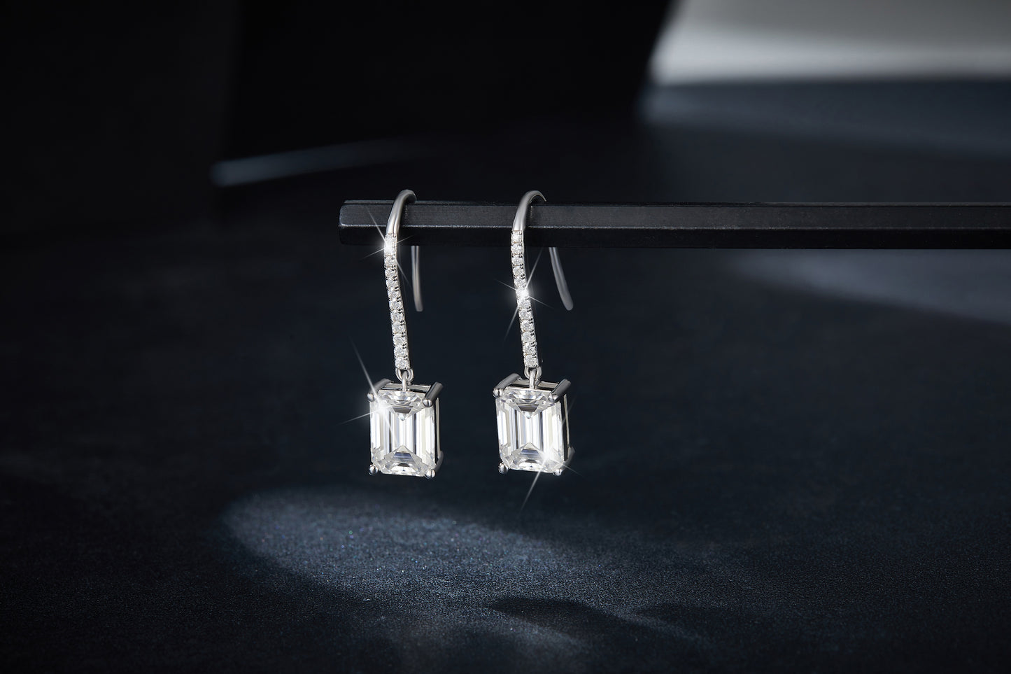 S925 Sterling Silver 6x8mm Emerald Cut Moissanite Dangle Earrings  Platinum Plated Hook Drop Earrings With GRA Certificate Elegant Jewelry Gift Box Set For Women