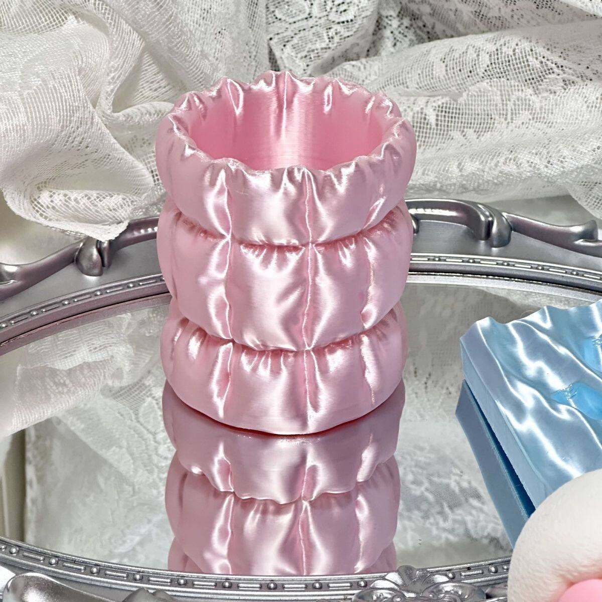 Desktop Cotton Candy Silk Makeup Brush Holder