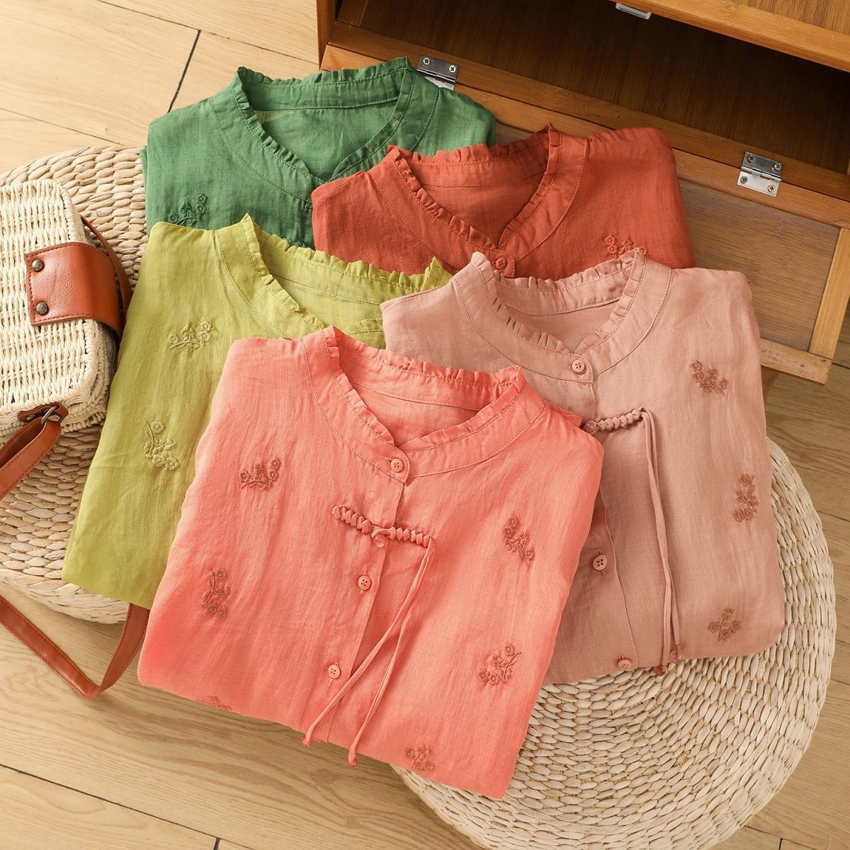 New Chinese-style Vintage Embroidered Top