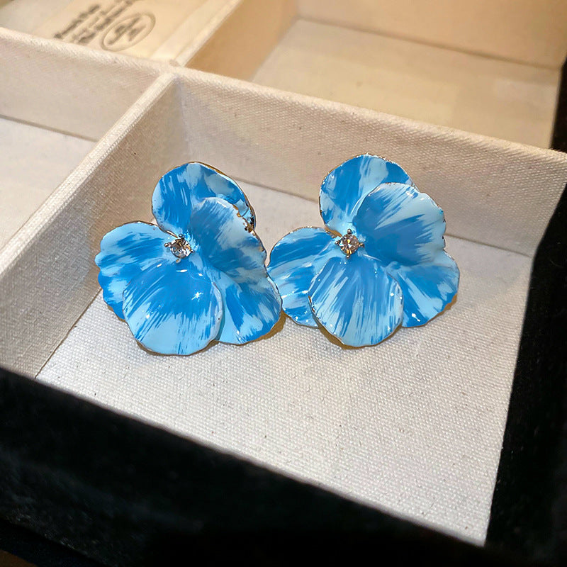 Niche Retro Floral Earrings - Vintage Enamel Coating Studs, Light Luxury Premium Versatile Elegant Ear Jewelry
