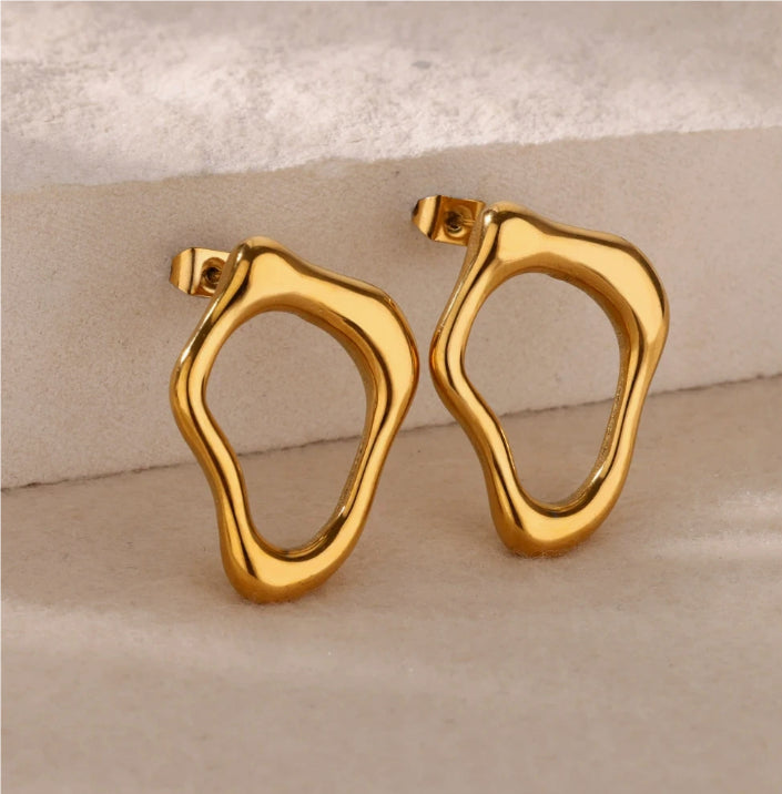 Niche High-end 3D Butterfly Stud Earrings Niche Ear Accessories