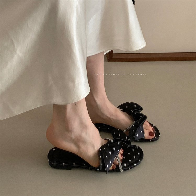 Wave Dot Straight Drag Women's Summer Outdoor Wear Flat Bottomed Rhinestone Thick Bottomed Beach Sandals Vacation Style