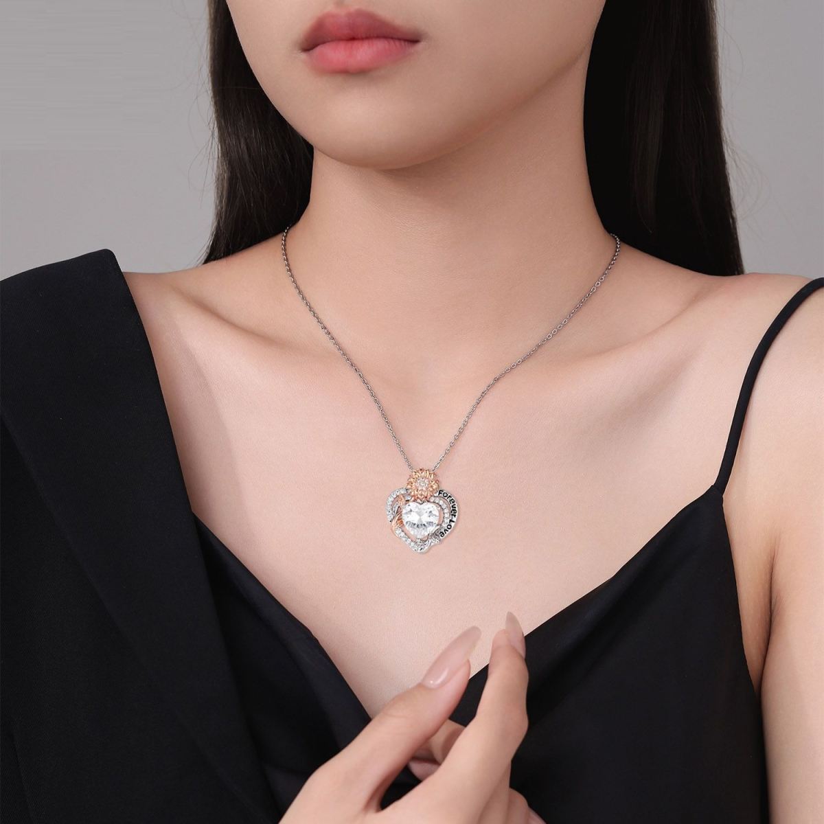 Heart-shaped Inlaid Sunflower Necklace Fashion Accessories