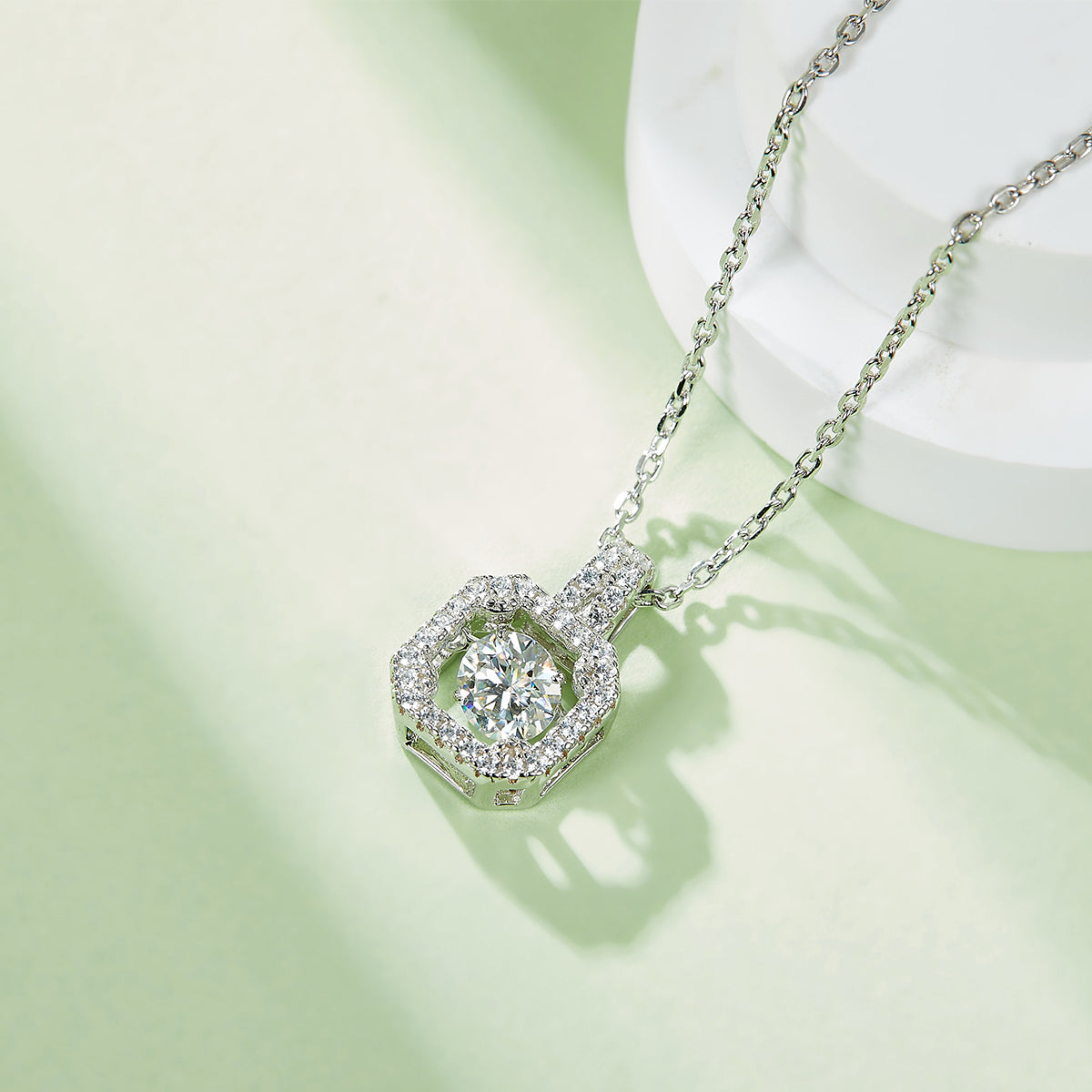 S925 Sterling Silver 0.5ct D Color VVS1 Moissanite Square Halo Necklace 45cm Platinum Plated GRA Certified Gift Box