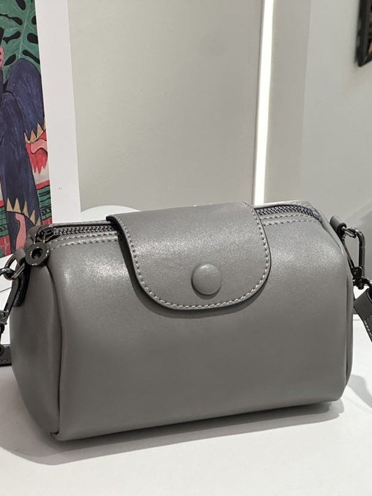 Urban Minimalist Versatile New High-End Feel Work Desk Organizer Bag, Leather Pillow Bag, Light Luxury Shoulder And Crossbody Bag