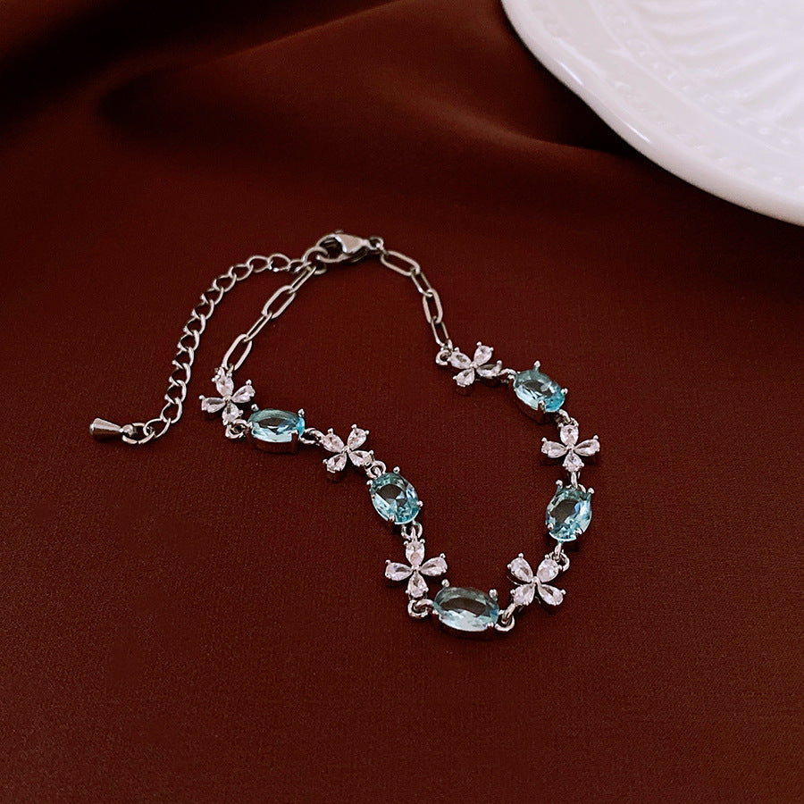 Western Style Zirconia Love Heart Bracelet Chic Exquisite Bangle Dainty Niche Fashion Hand Jewelry