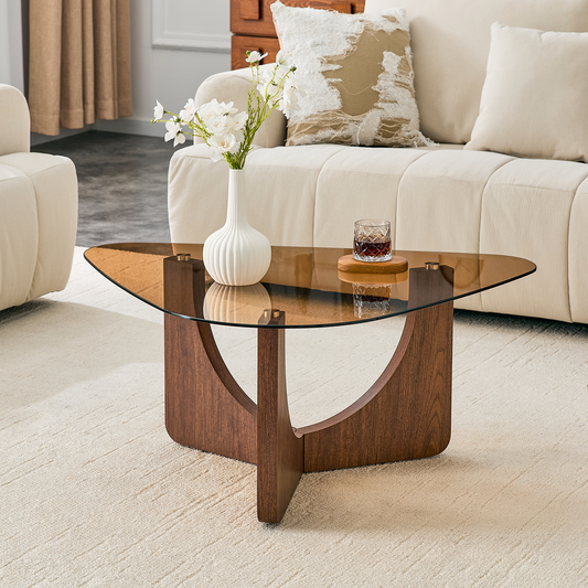 Vintage-style Triangular Coffee Table With A Tea-colored Tempered Glass Top And Walnut-colored MDF Triangular Legs. Ideal As A Sofa Side Table,corner Table, Portable Coffee Table For The Living Room.