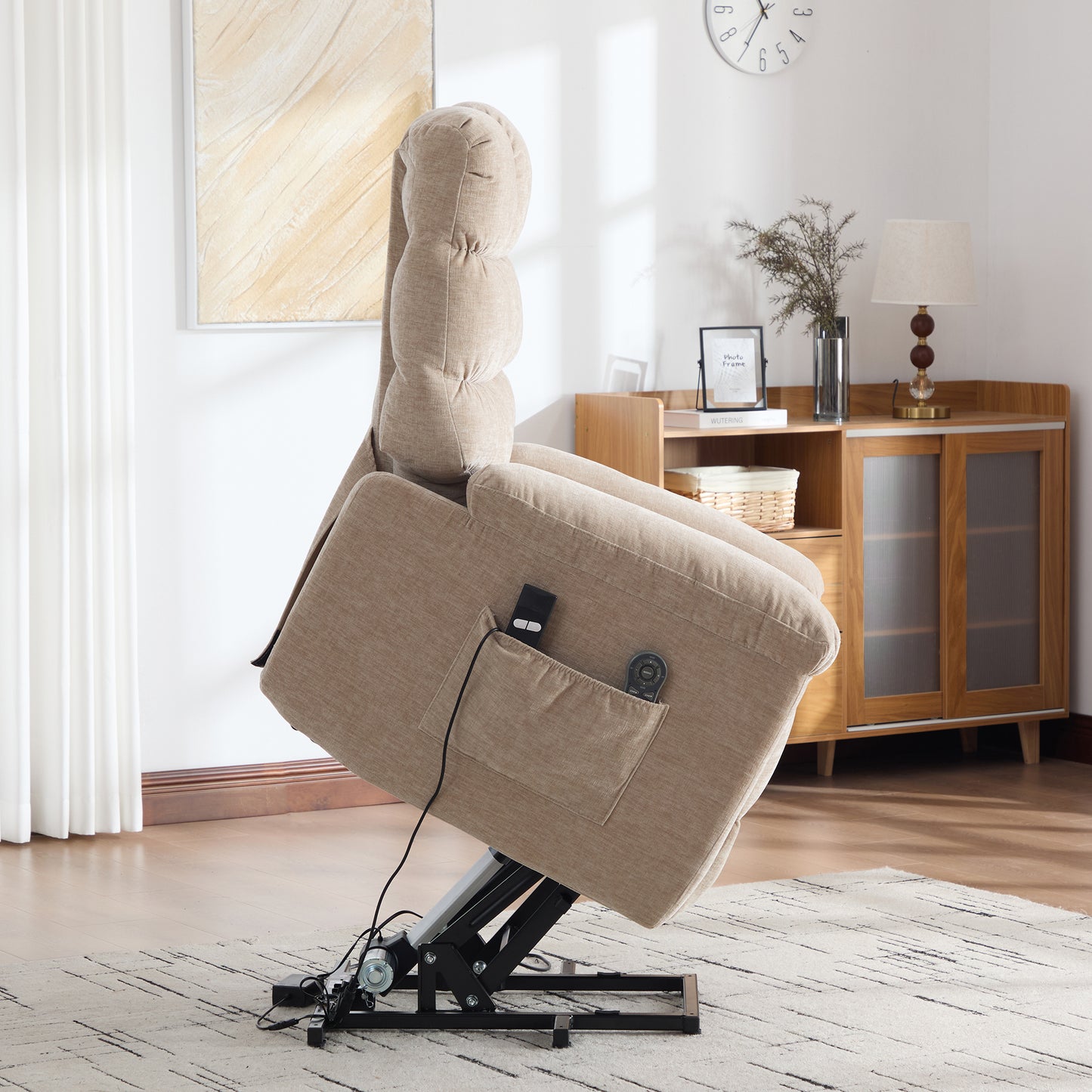 Multifunctional Electric Recliner With Stand-up Aid, Massage And Heat Function, Electrically Adjustable Backrest And Footrest As Well As Side Storage Pockets.