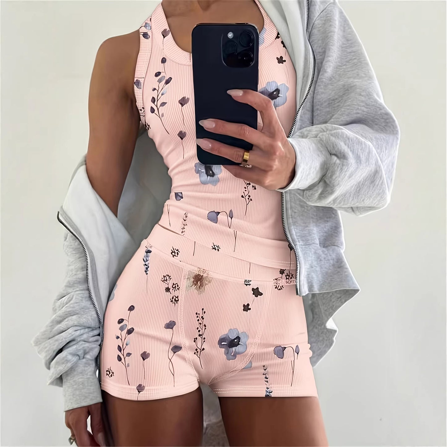 Womens Fashion Casual Vest And Shorts A Stylish And Versatile Two-piece Set With A Printed Design
