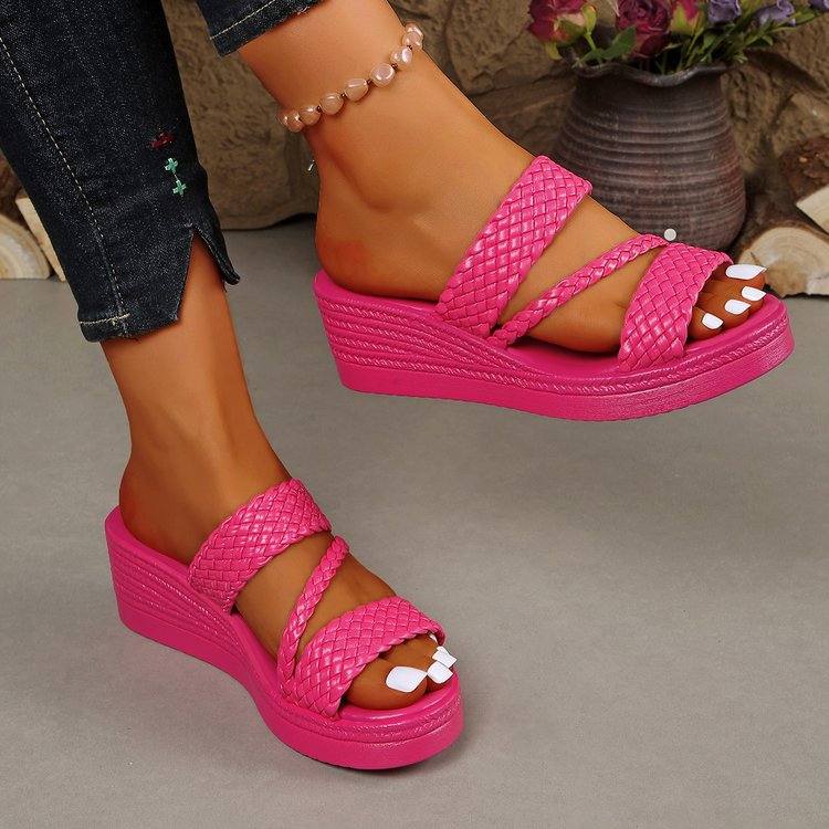 Womens Thick-Soled Wedge Sandals Beach Slippers Outdoor Styling Option
