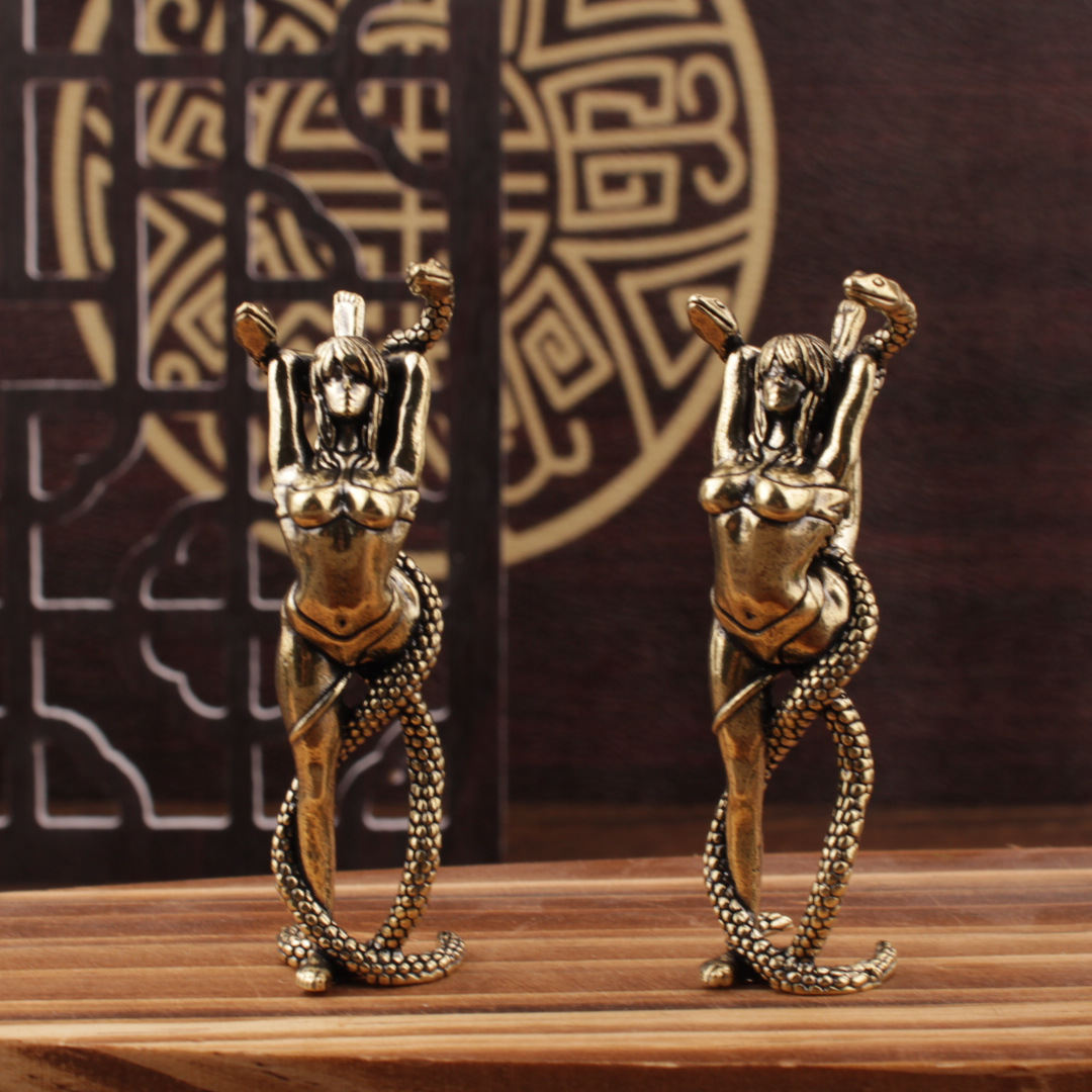Creative Brass Figurine Of A Beauty And A Snake For Furniture Decoration