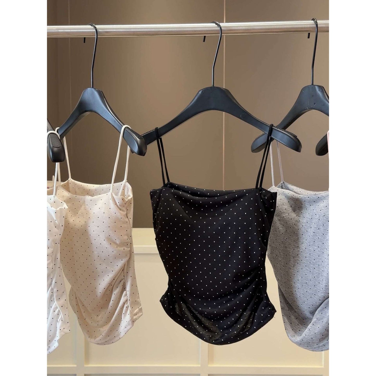 Sleeveless Polka-dot New Inner-and-outerwear Top