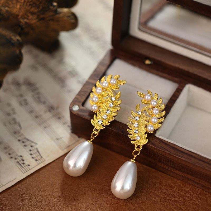 Vintage Niche Pearl Earrings For Women French Korean Style Studs Elegant Luxury Jewelry