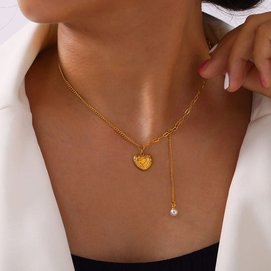 Personalized High-grade Ornament Carved Texture Design Love Pendant Tassel Shell Pearls Titanium Steel Necklace Accessories