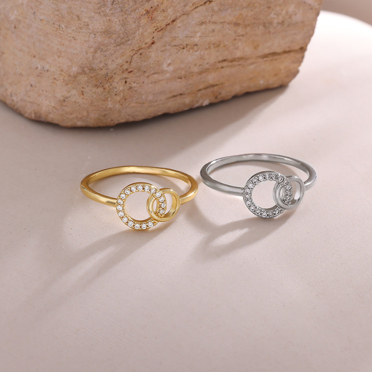 Korean-style Simple Graceful Geometric Diamond-embedded Round Double-ring Buckle Ring