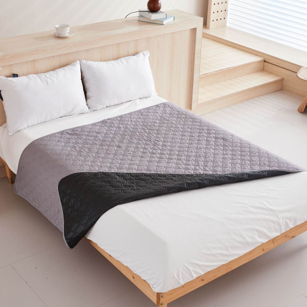 Waterproof And Non-slip Pet Mattress Pet Blanket Furniture Mattress Sofa Protector