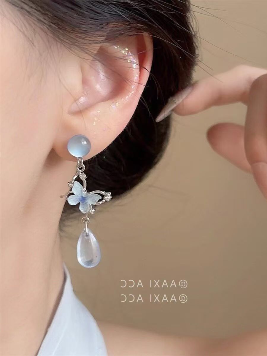 Cool Blue Sweet Butterfly Earrings For Women, New Chinese Retro Niche Design Versatile Ear Jewelry