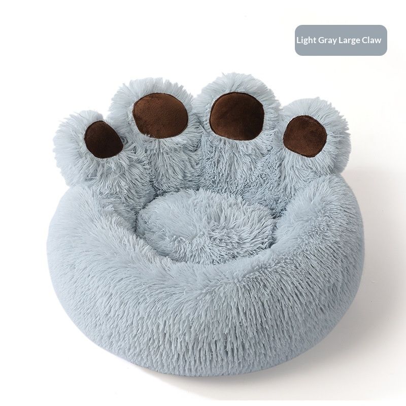 Warm Bear Paw Pet Nest In Winter
