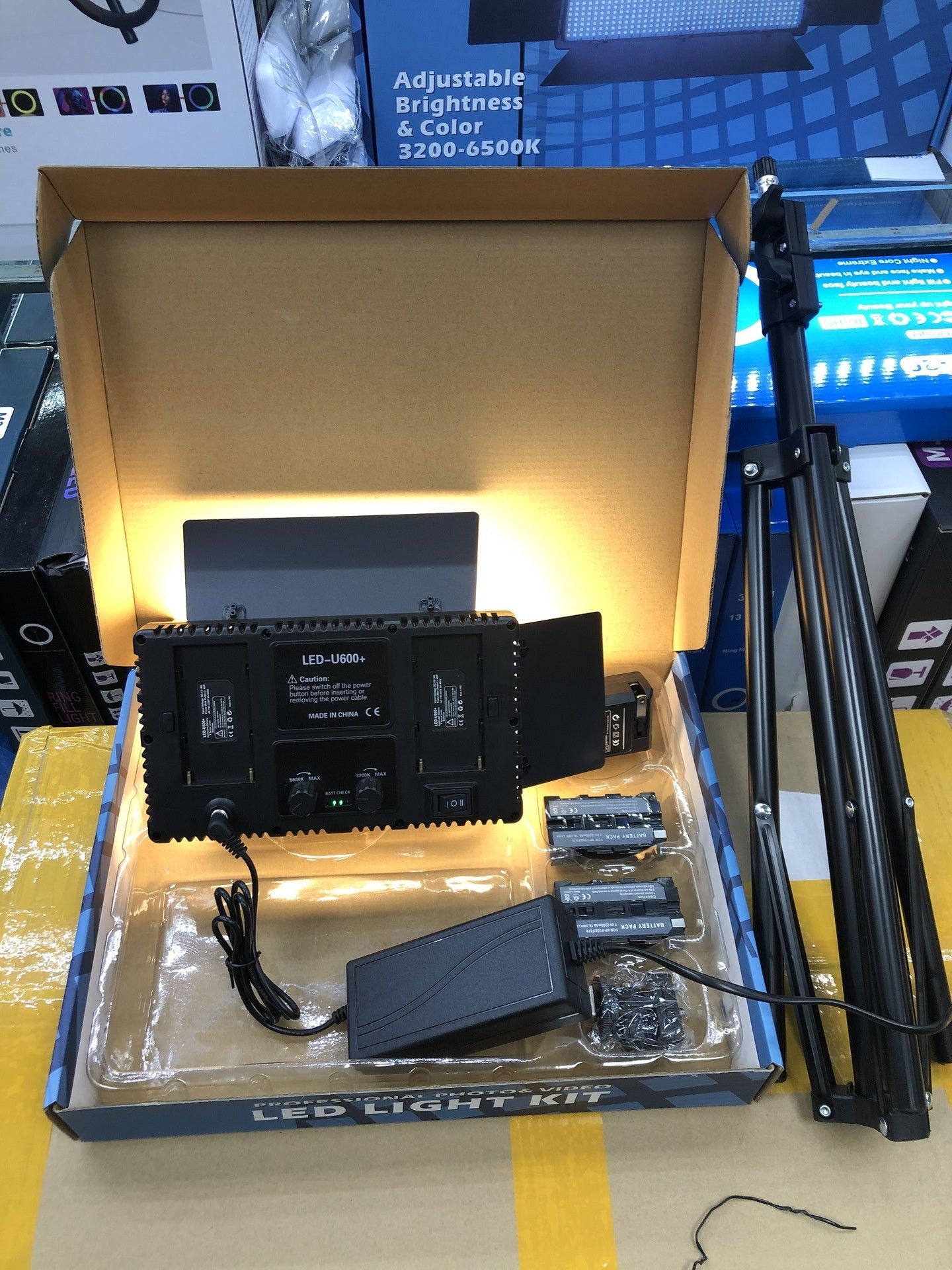 LED800 Camera RGB Color Beauty Wedding Shooting Outdoor Tablet Fill Light