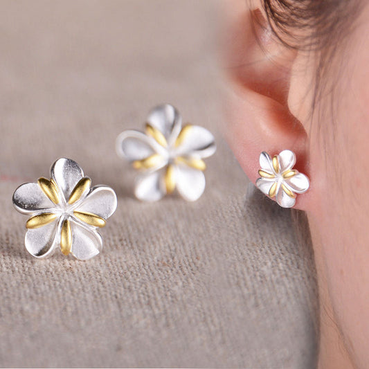 Fashionable Korean-style Flower Stud Earrings