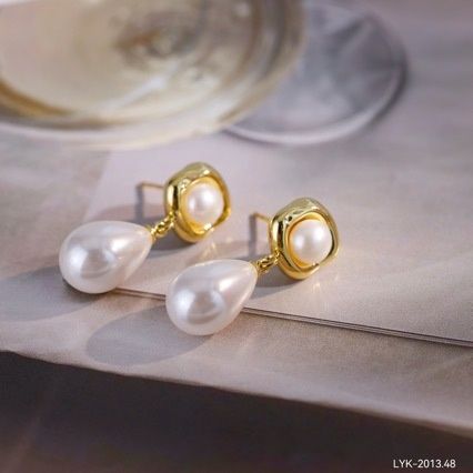 French Retro Golden Flower Colorful Halo Water Drop Pearl Grace Simple Earring Accessories