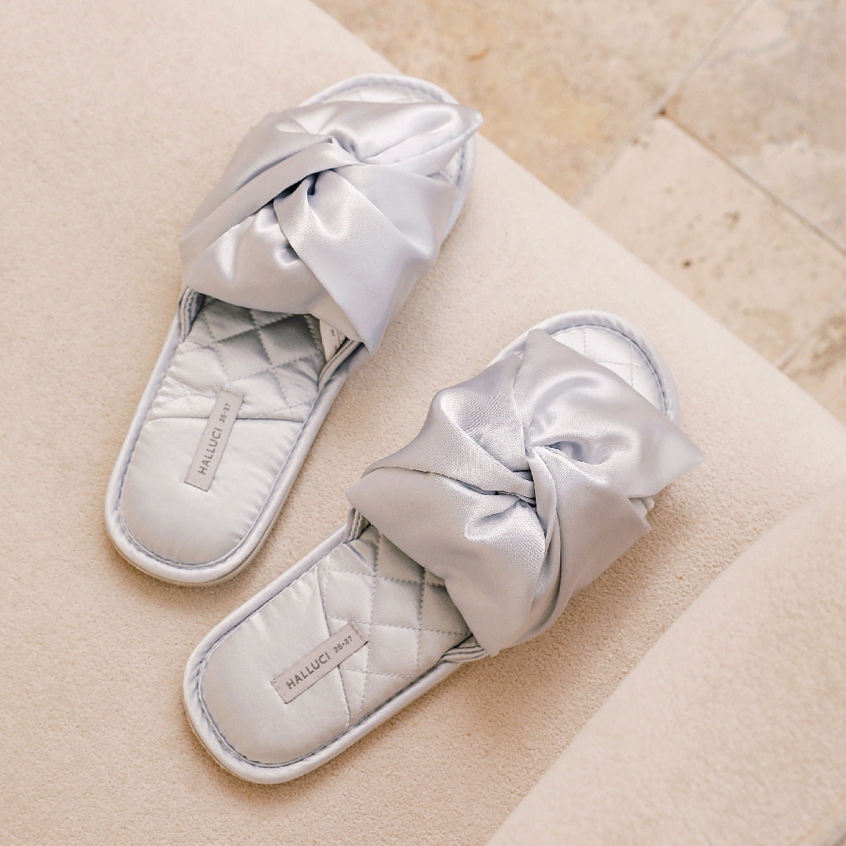 Bow-knot Fabric Indoor Slippers Non-slip With Soft Soles For Home Use