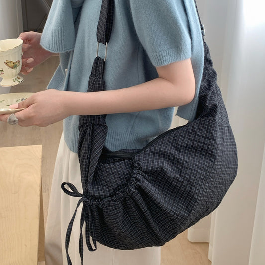 Korean-style Instagram-inspired Relaxed-fit Horn-shaped Tote Bag With A Large Capacity