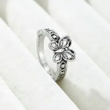 Retro-style Fashion-forward And Creative Ring For Women