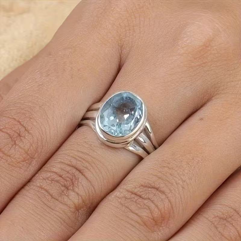Light-luxury Minimalist Fashion Ring Set With A Large Zircon Stone
