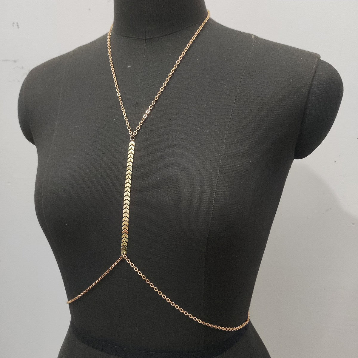 Spring And Autumn Long-sleeved Cardigan Paired With A Body Chain