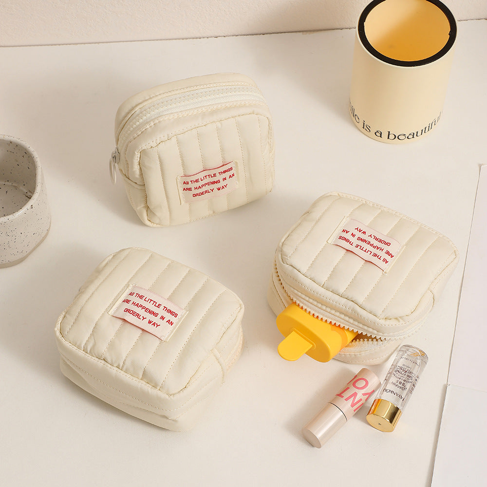 Korean-style Minimalist Square Small Makeup Bag, Student Niche Earphone Coin Purse, Girl's Portable Lipstick Storage Bag