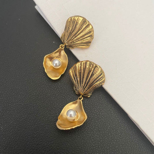 Accessories Gold Foil Metal Cased Earrings With Electroplating