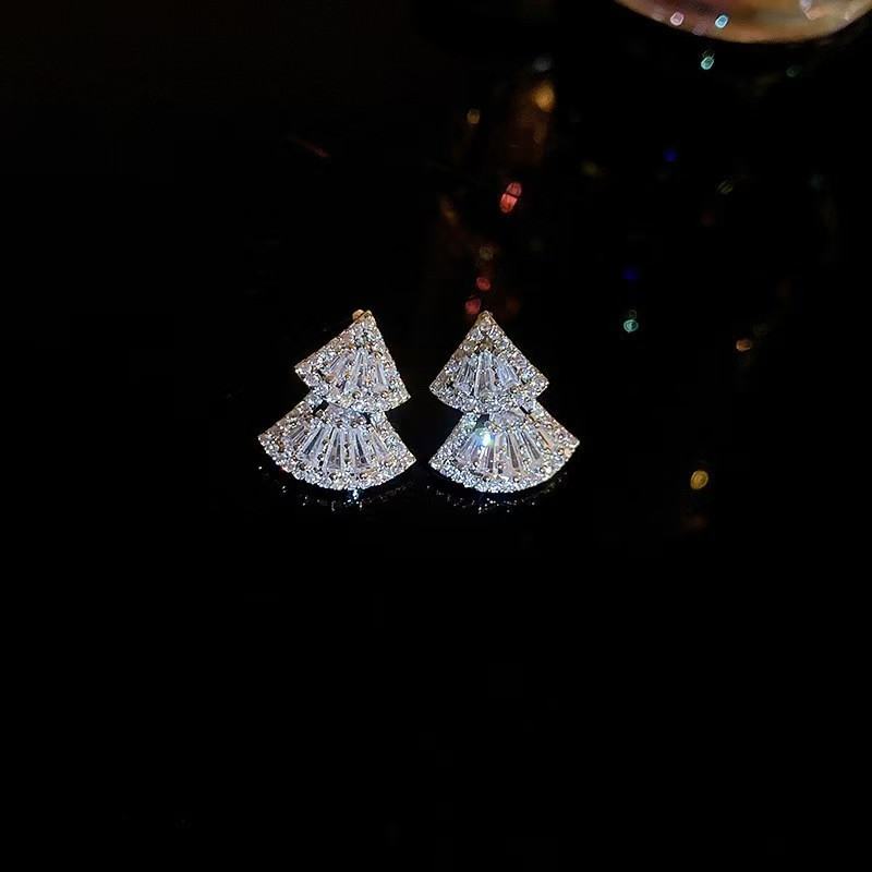 Antique Style Earrings For Women Retro Geometric Diamond Studs Premium Elegant Pendant Gift
