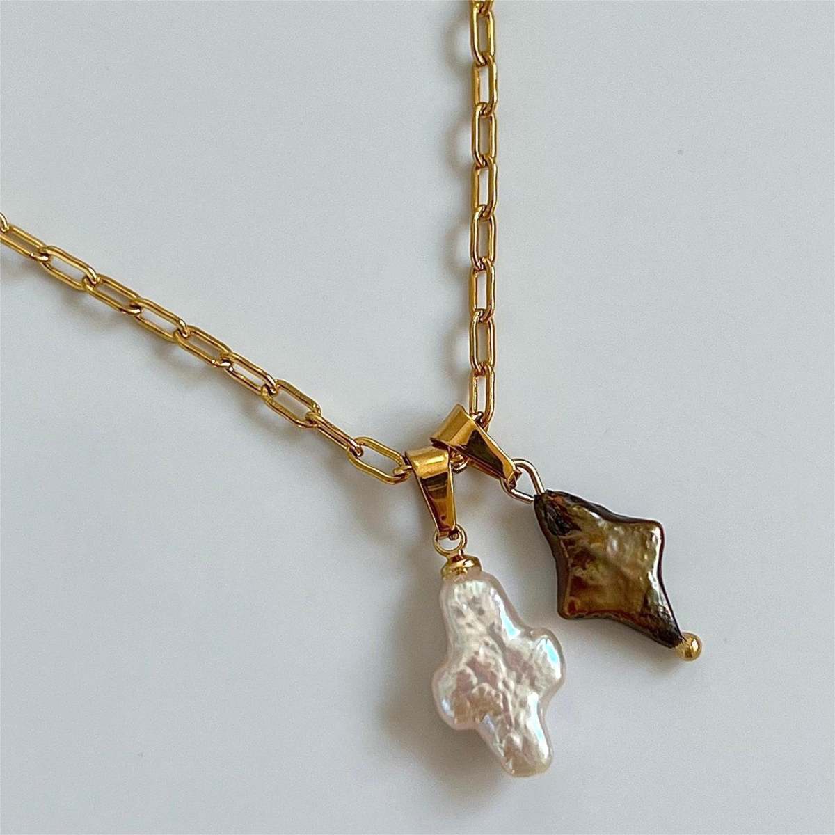 Natural Pearl Cross Pendant Necklace Vacuum Electroplating Accessories