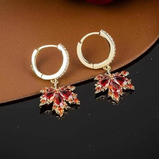 New Delicate Red Maple Leaf Ear Buckles, Light Luxury Vintage Stylish Earrings, Sweet And Elegant Ear Accessories.