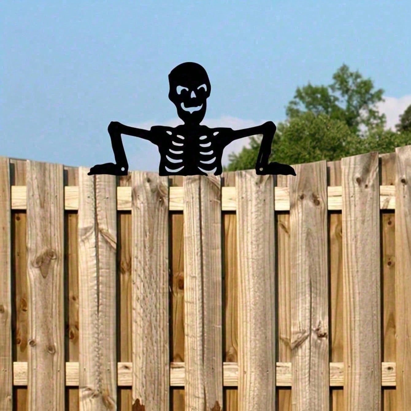 Gothic Metal Skull Silhouette Wall Plaque - Outdoor & Indoor Halloween Decor