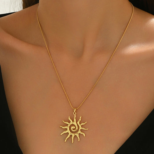 Fashion European American Women Necklace, Unique Creative Sunflower Metal Pendant Design Long Clavicle Chain, Niche Daily Neck Jewelry For Ladies